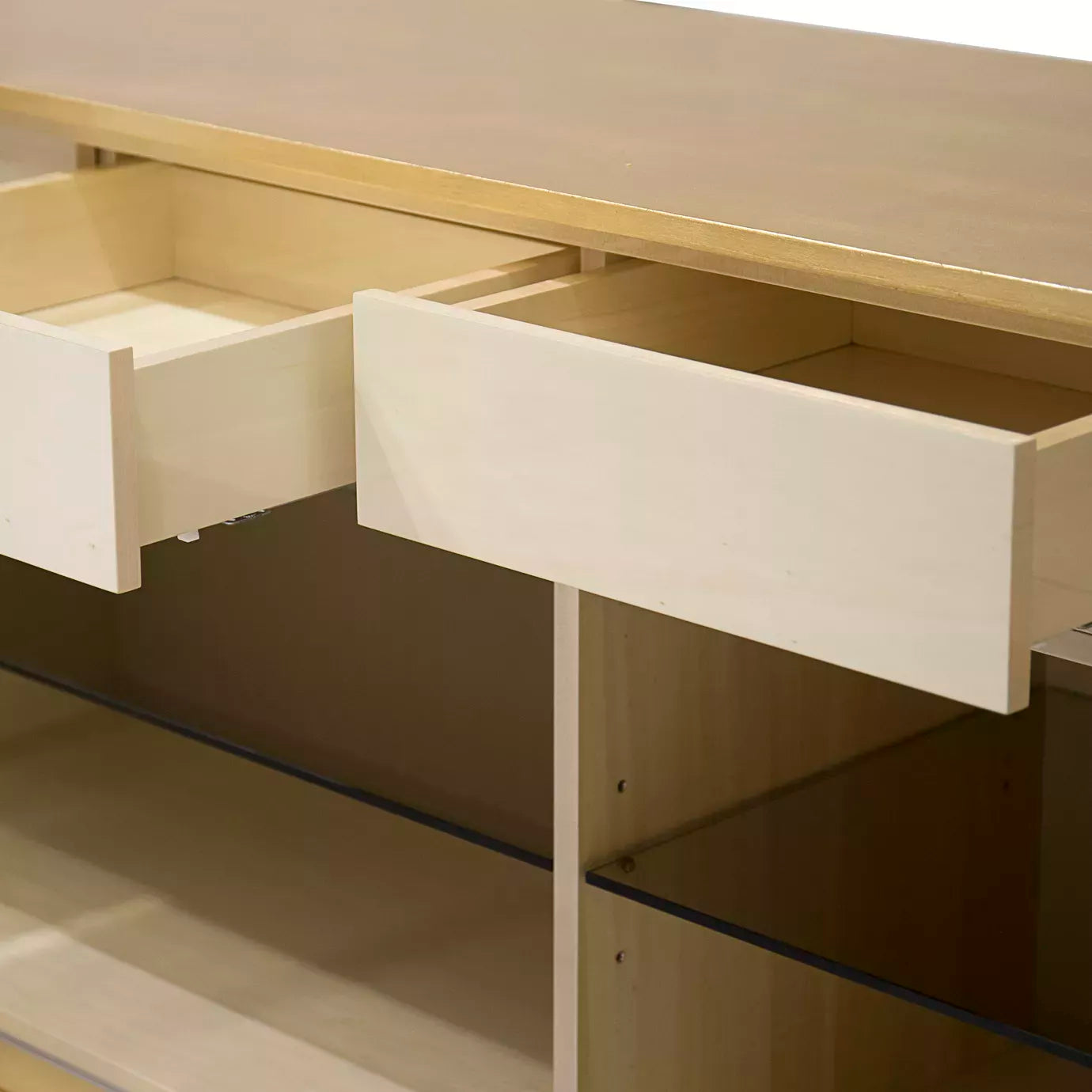 Pearl Cabinet
