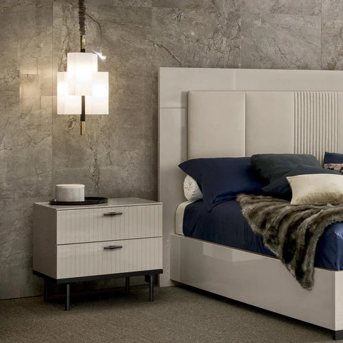 Luxury Metallic Modern Bedroom Set