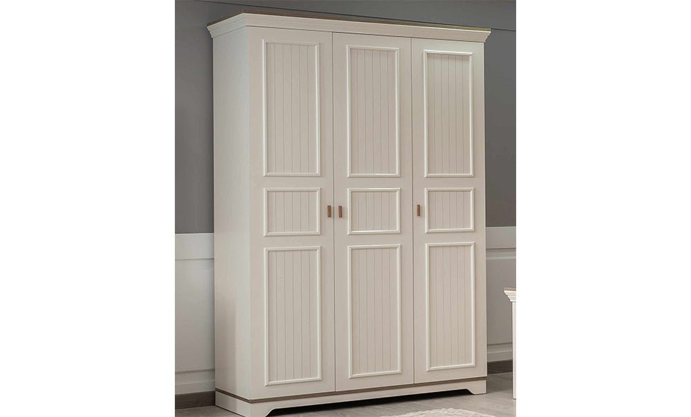 Tiffany dresser