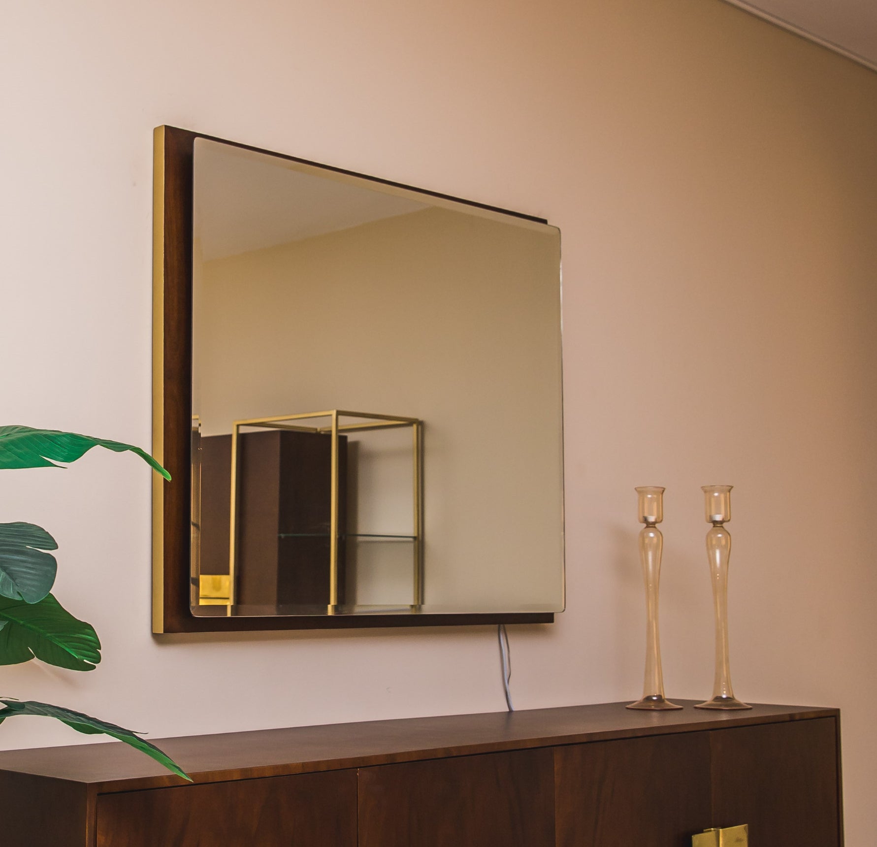 Retro Mirror