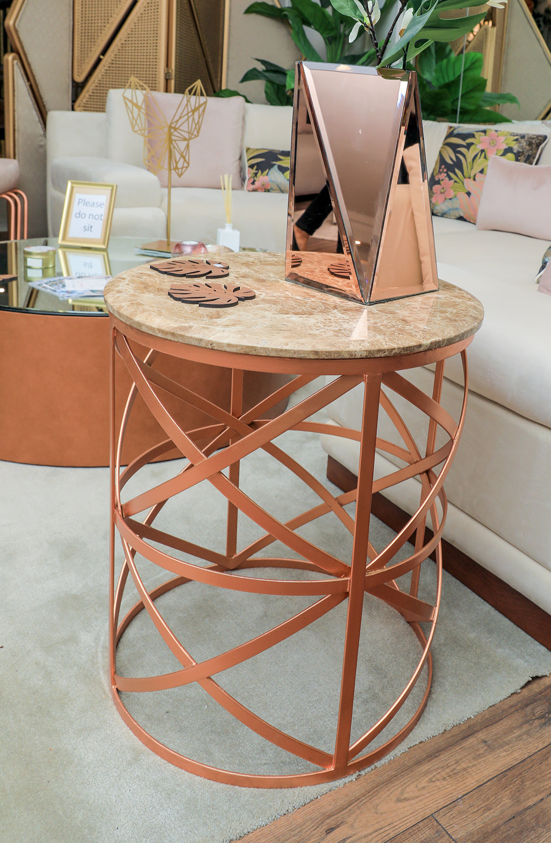 Flow Side Table