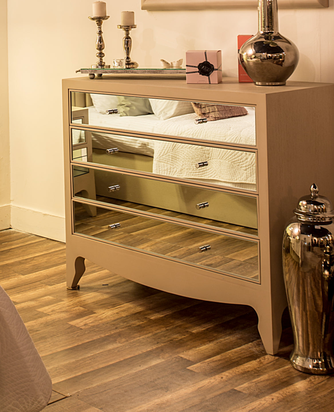Diamond Vanity