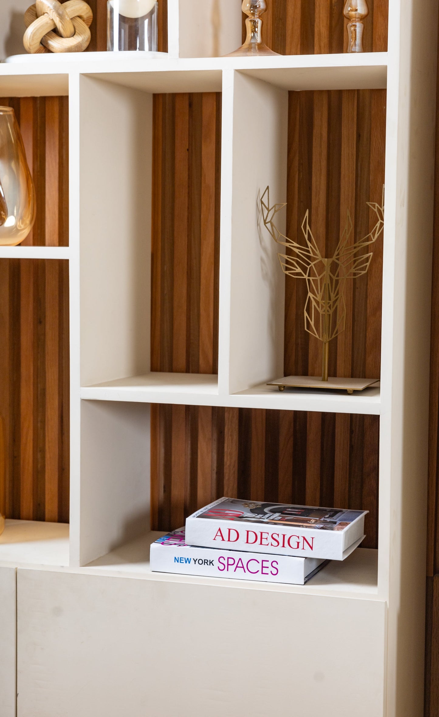 Shelving unit
