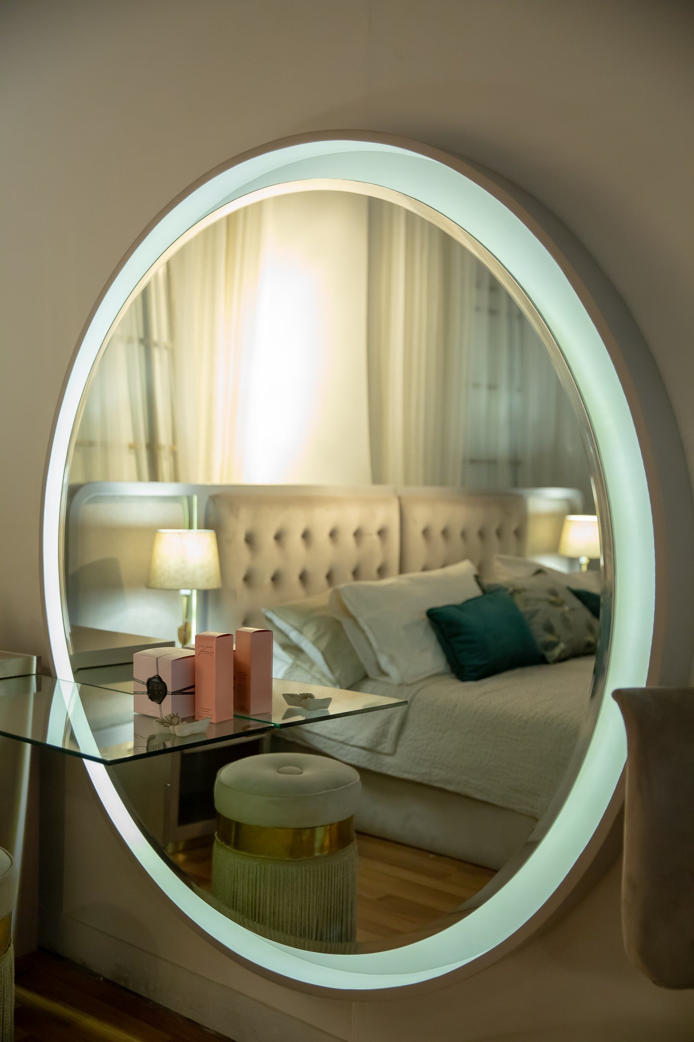 Oro Mirror