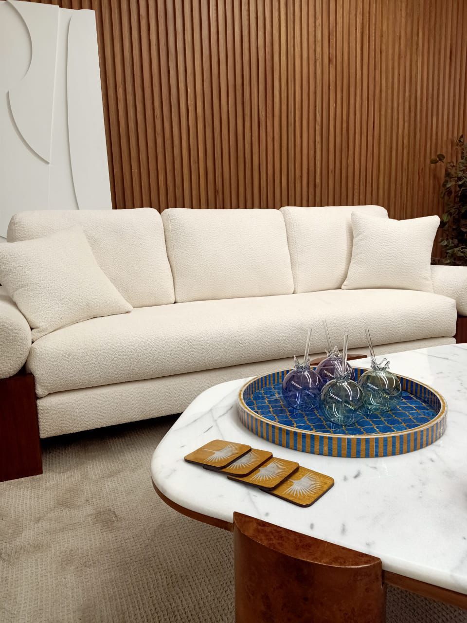 Oliver Sofa Loop