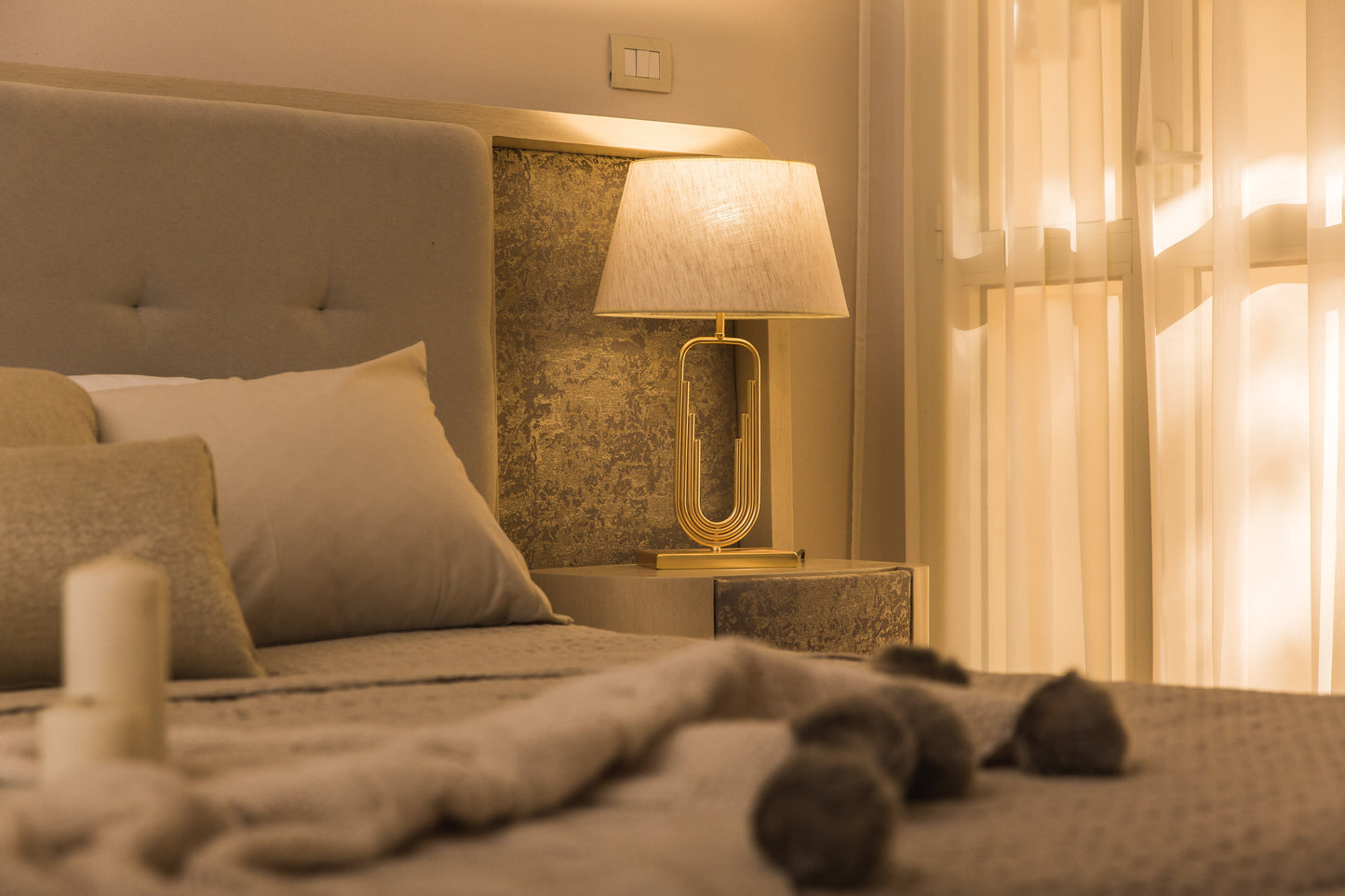 Oro Bedroom