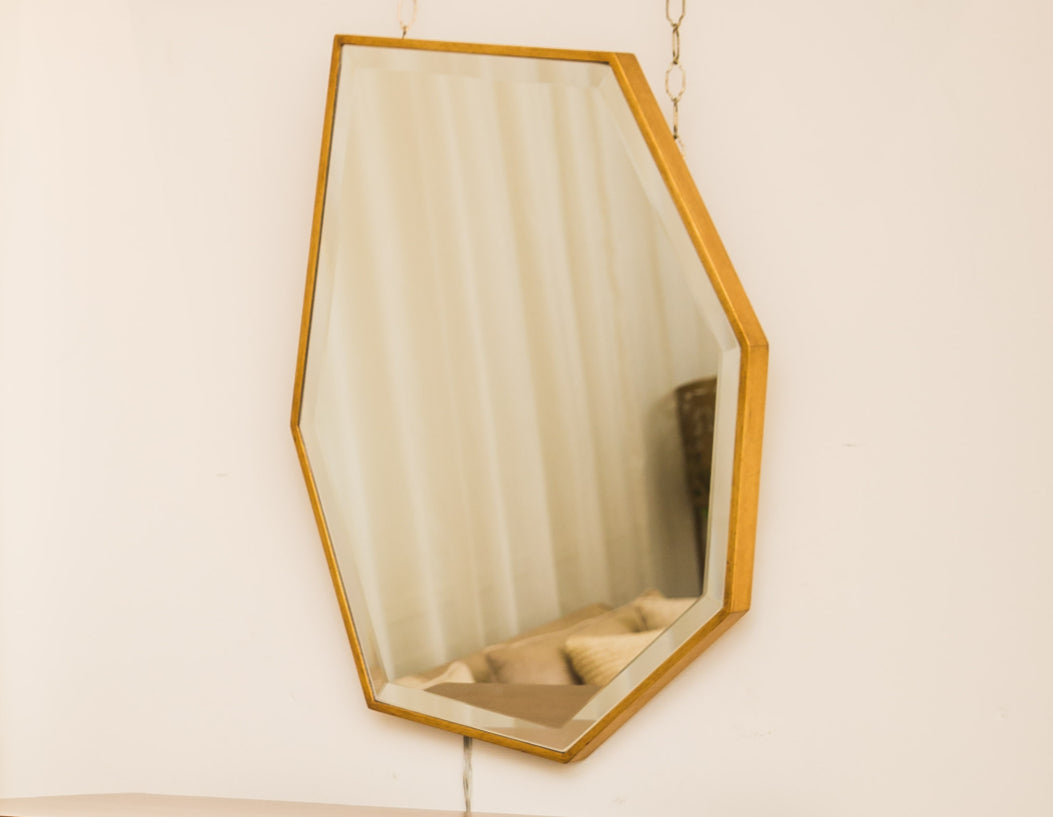 GEOMETRIC MIRROR