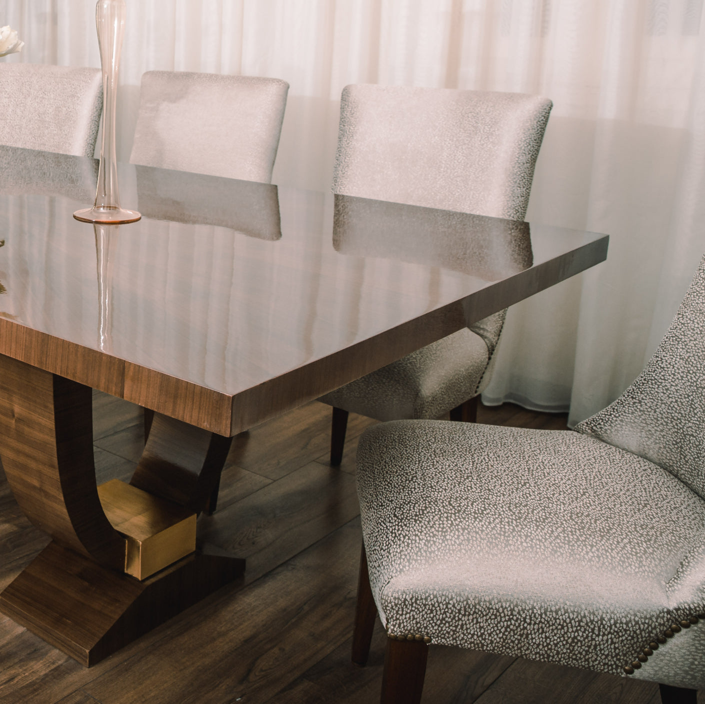 Onyx Chair