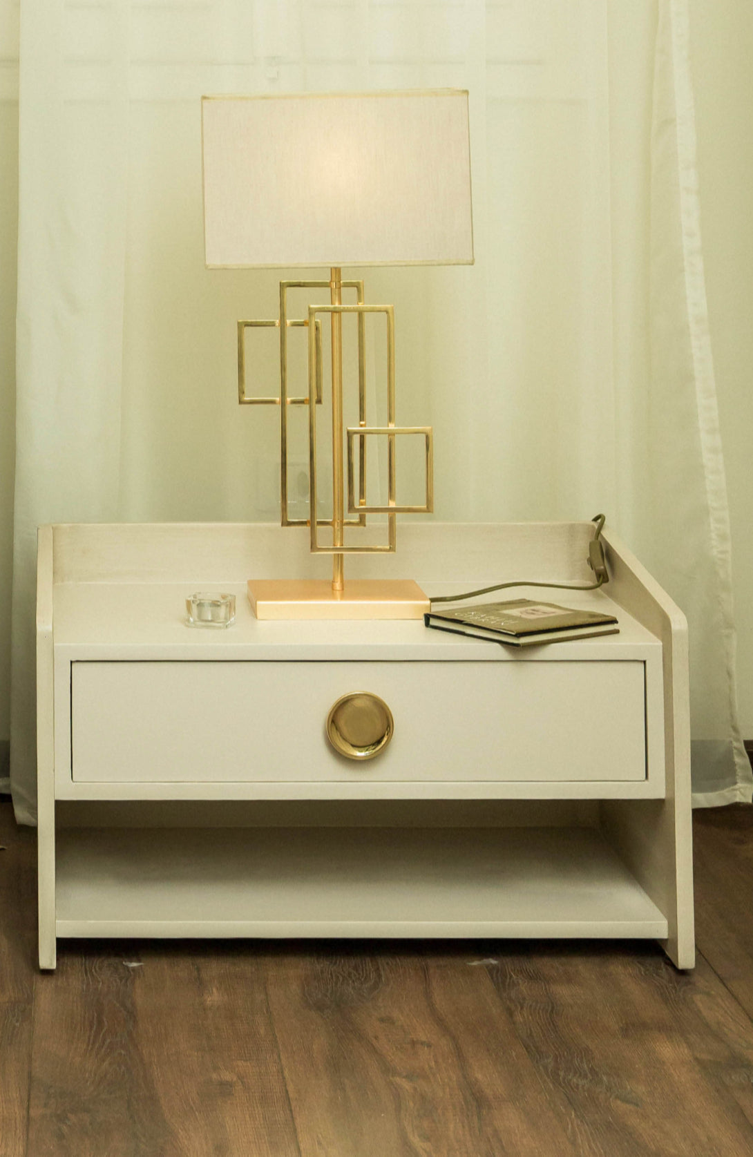 Serenity Commode