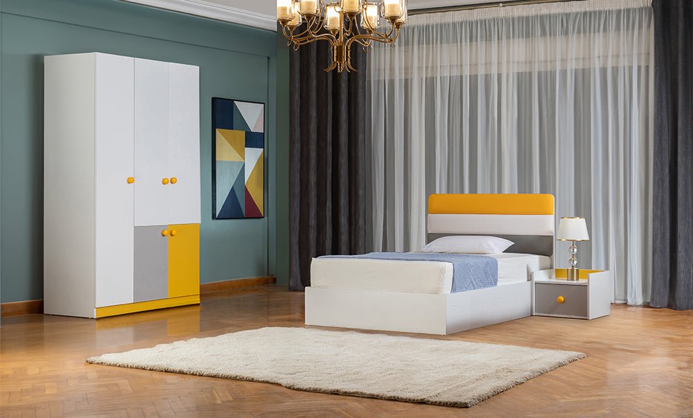 Youth capris bedroom