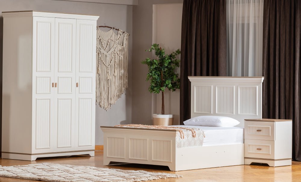 Tiffany youth bedroom