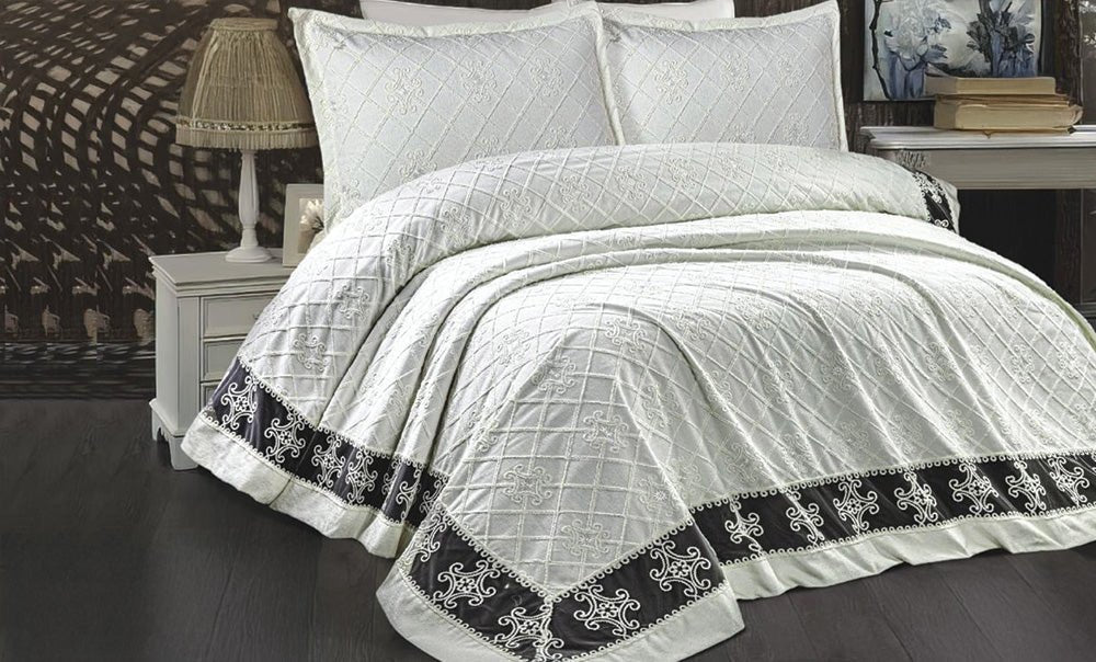 Flora bridal tablecloth, 6 pieces