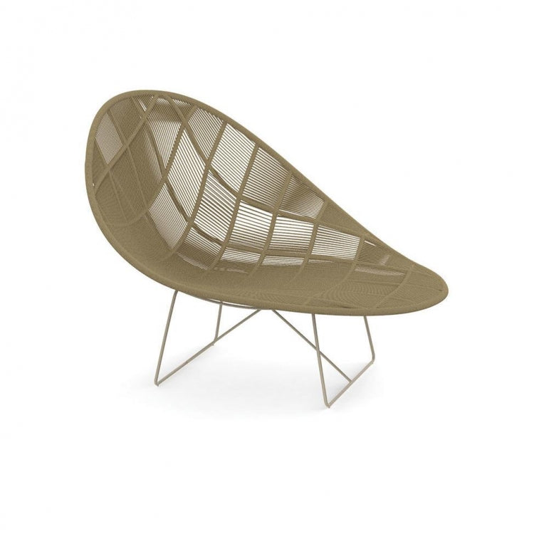 Metal outdoor lounge chairs