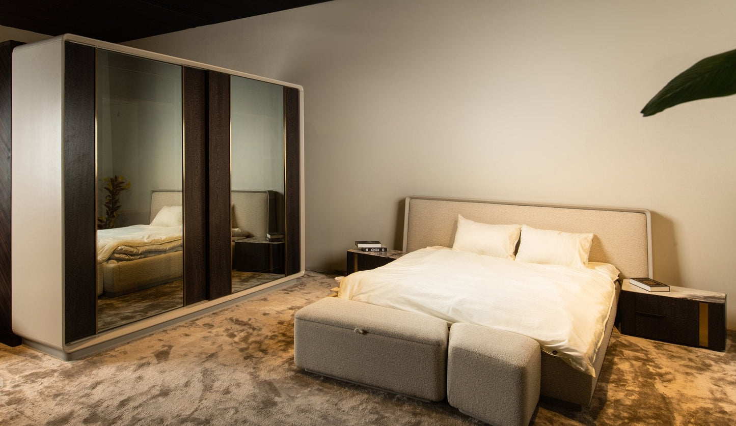 Kavar Bedroom