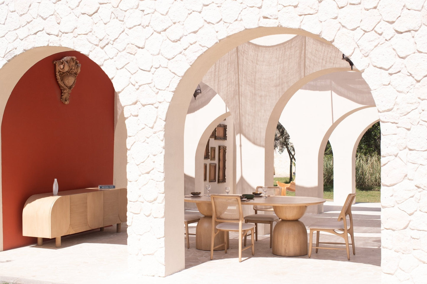 Bright dinning room