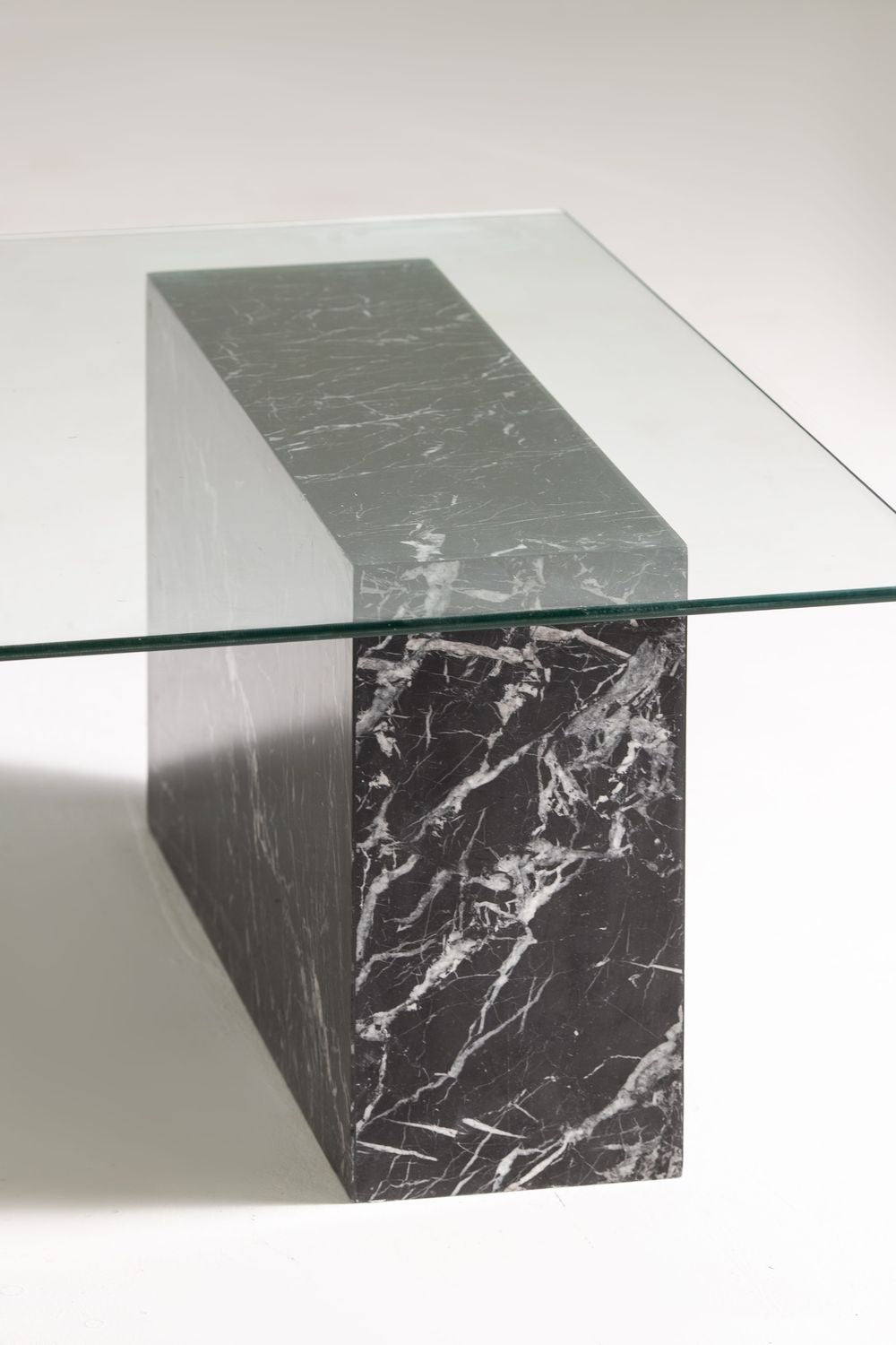 Dou Table