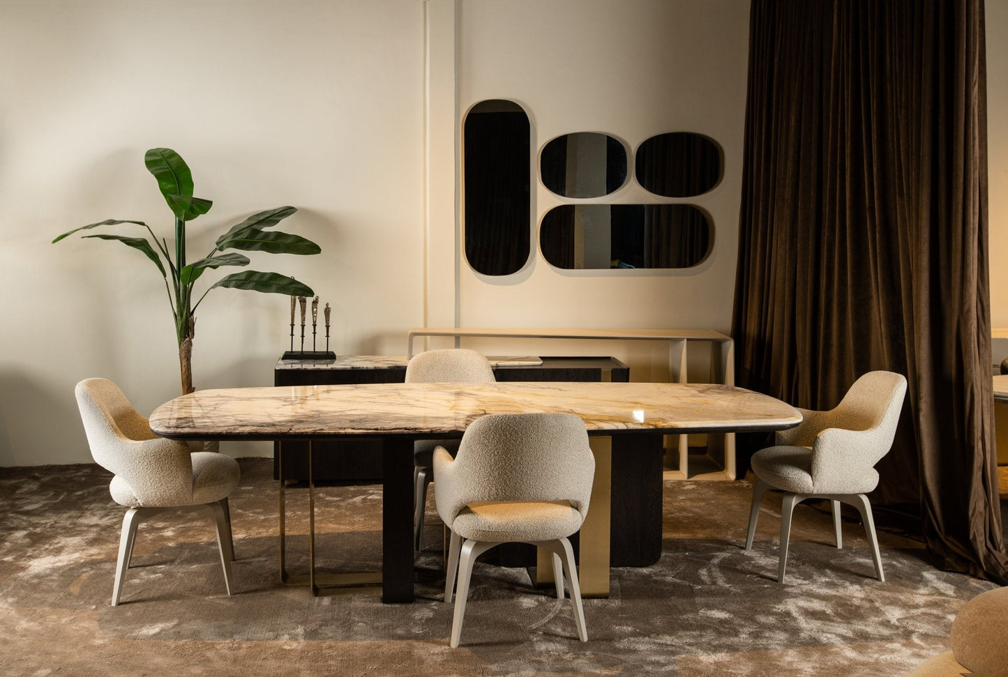 Kavar Dining Room