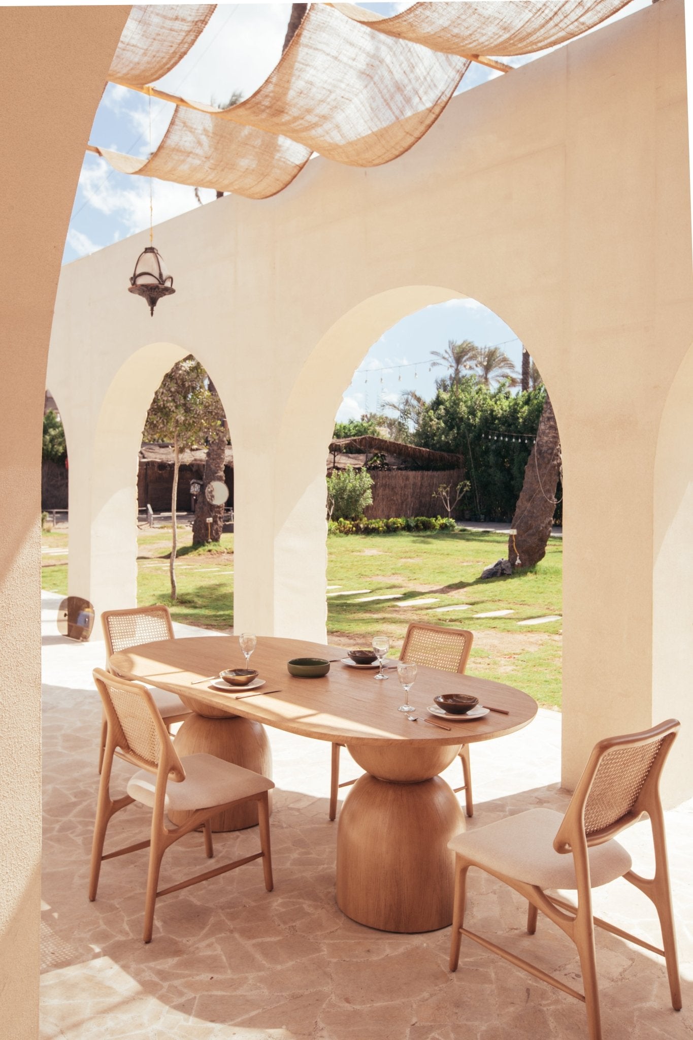 Bright dinning room