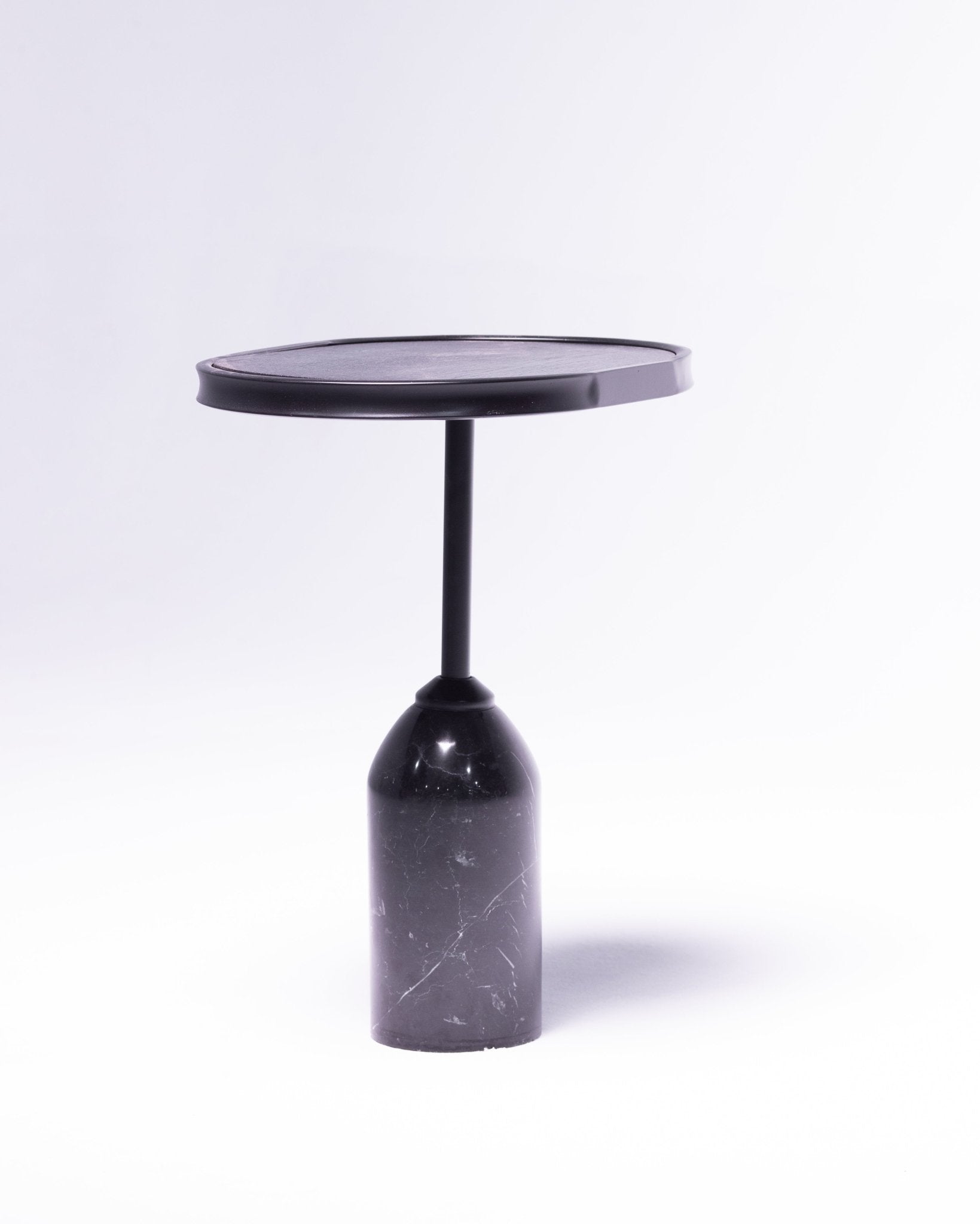 Nero Table