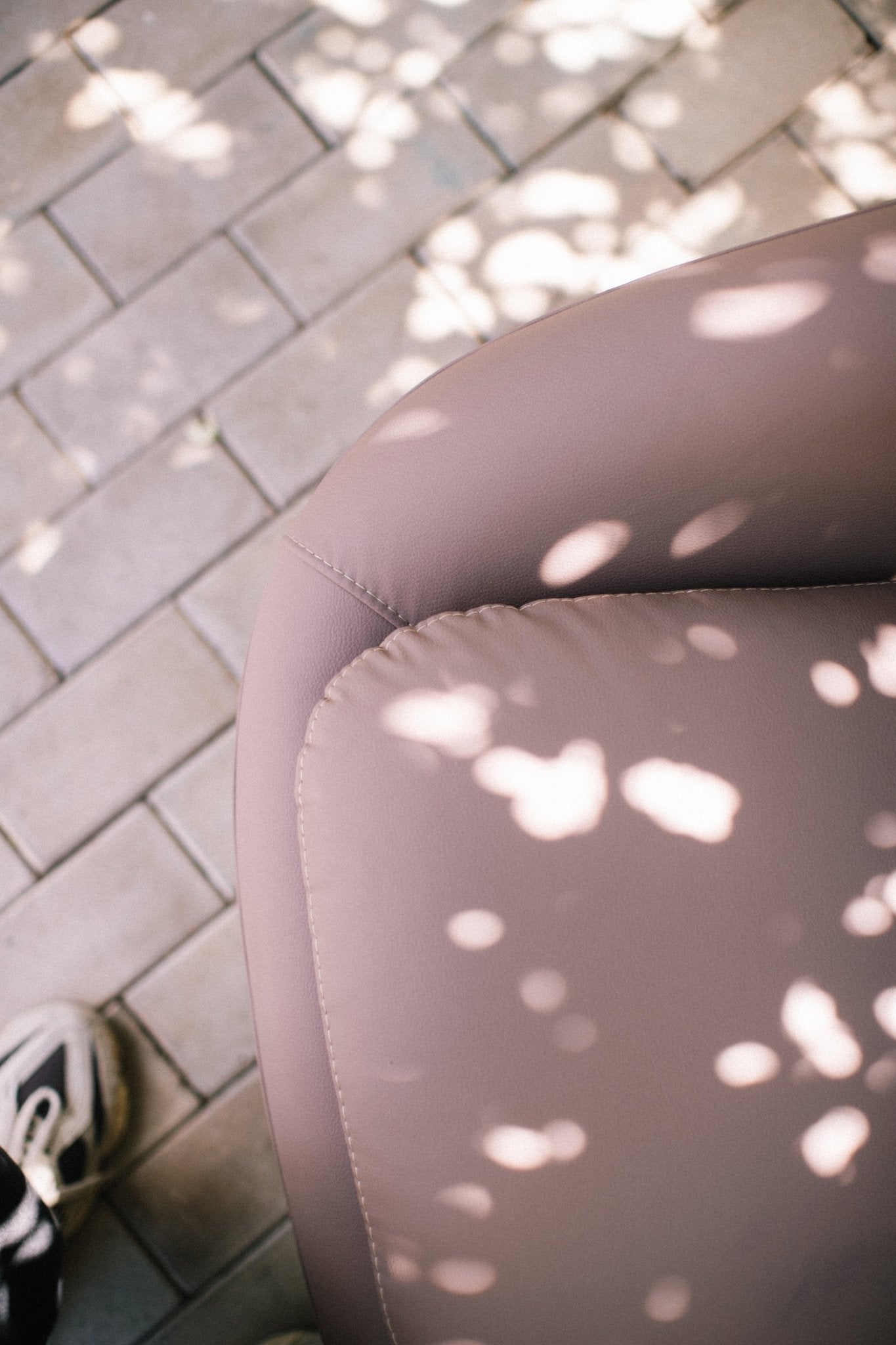 Modern Swivel Cushion Chair