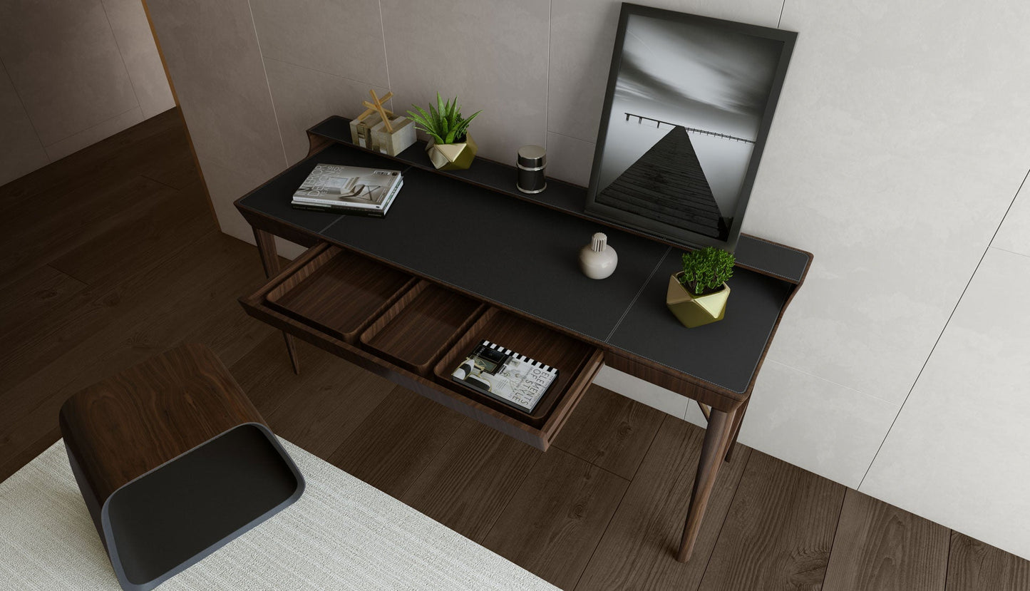 High-End Workstation Desk