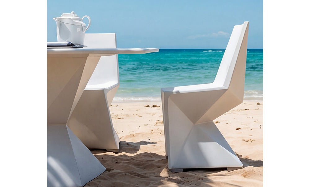 Diamond fiberglass dining table