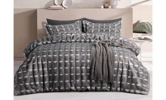 Double fur winter comforter set, 3 pieces - 1624