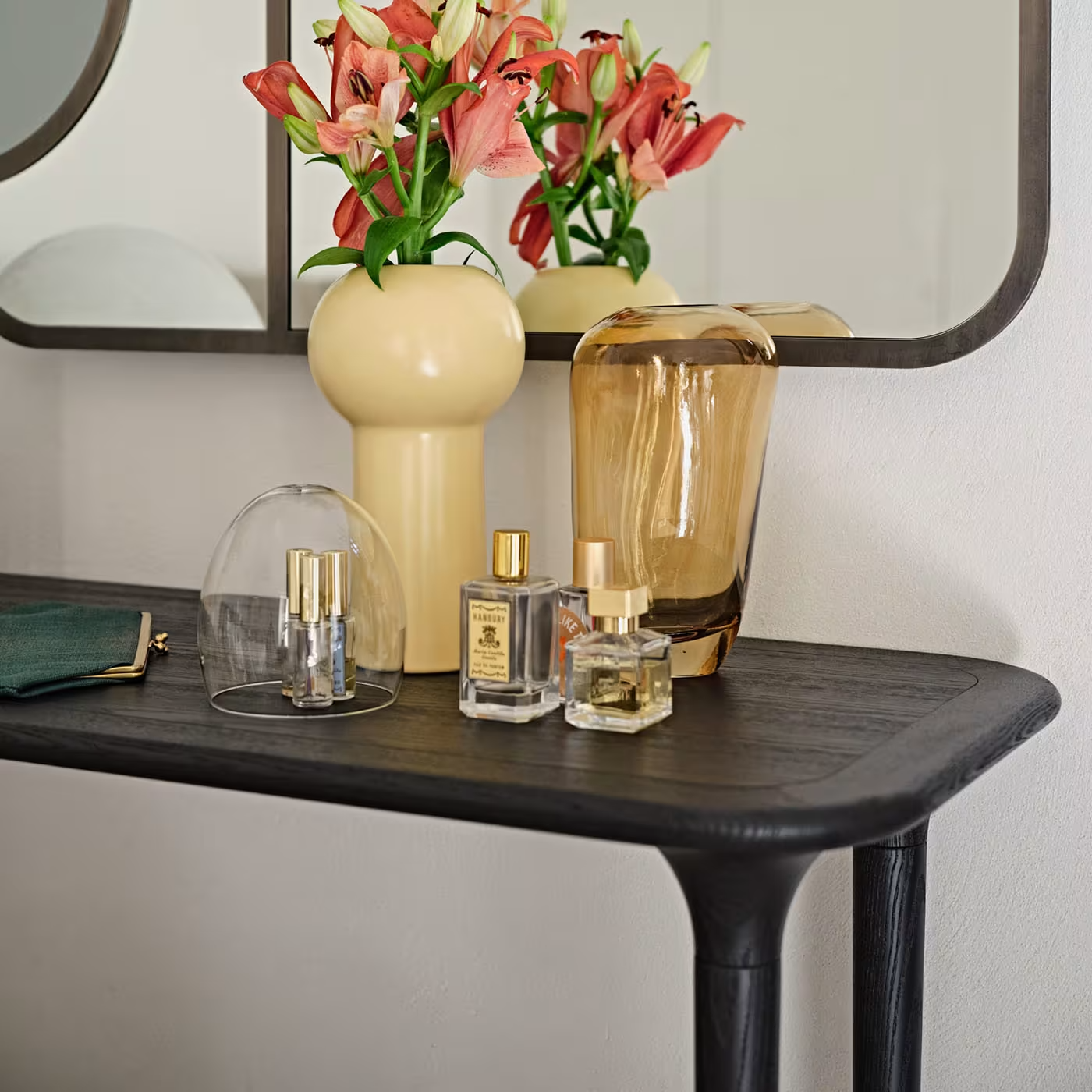 Livia moka console