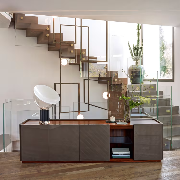Mosquito sideboard